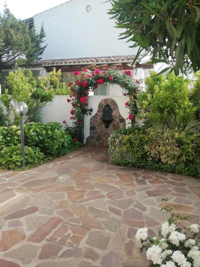 Casa Vacanze Villa Rosa Cala Gonone Eksteriør billede