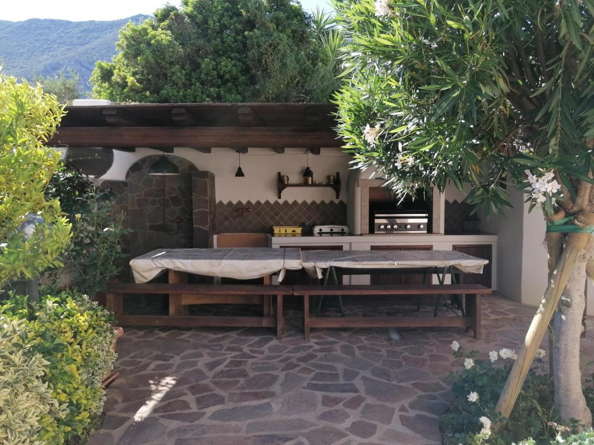 Casa Vacanze Villa Rosa Cala Gonone Eksteriør billede